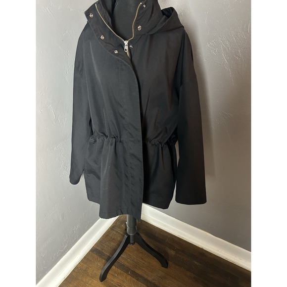 Uniqlo Jackets & Blazers - Uniqlo Women's Black Jacket Size XXL Water Repellent Warm Heavy cozy coat